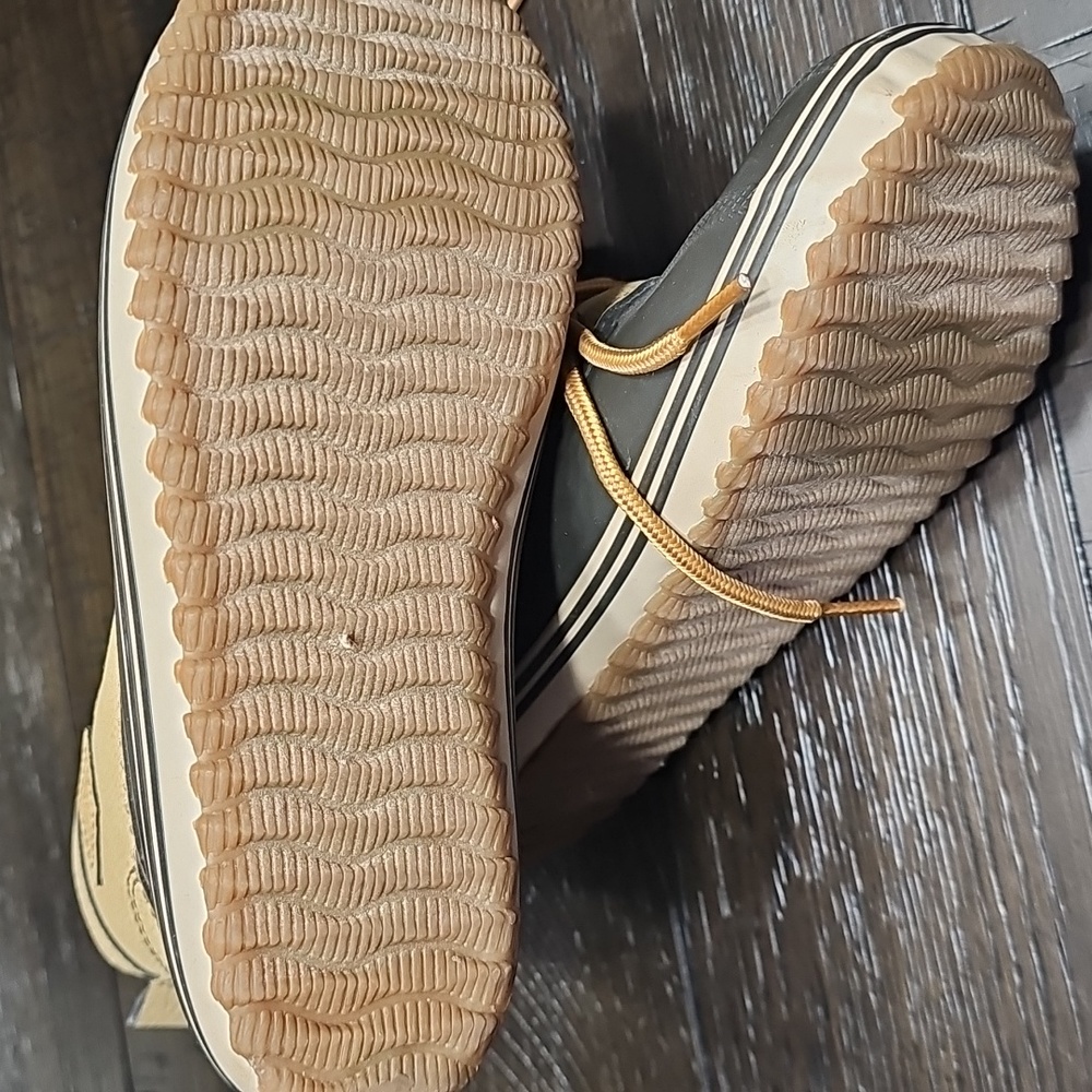 Sperry Boots - Picture 3 of 6